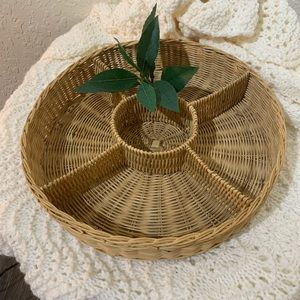 Round wicker divider basket, catch all